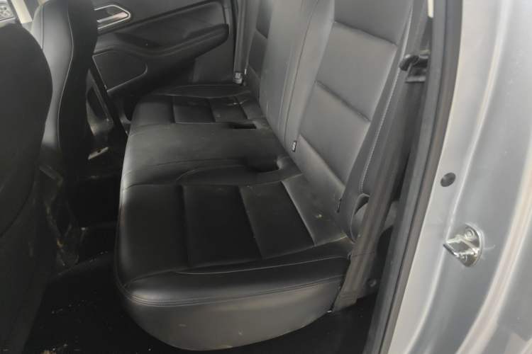 Used Great Wall Poer 2023 2.0T Commercial Version Automatic Diesel 4x4 Elite Long-Box GW4D20M
