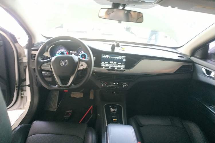 Used Changan Eado New Energy 2022 EV460 Smart Ride-Hailing Edition – Lithium Iron Phosphate