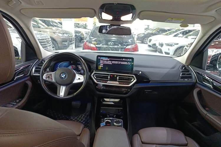 Used BMW iX3 2023 Leading Model