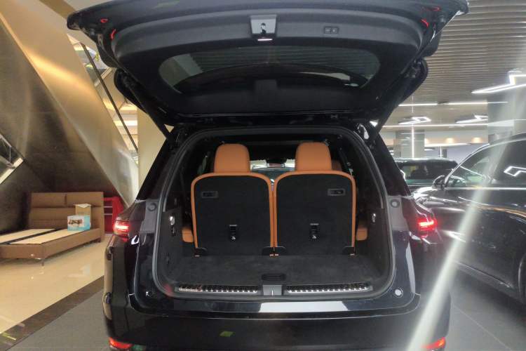 Used Li Auto L9 2025 Ultra Smart Refreshed Edition
