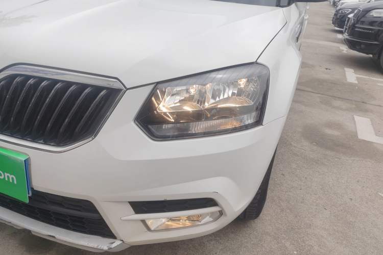 Used Skoda Yeti 2017 TSI280 DSG Advanced Edition Left Front Headlight