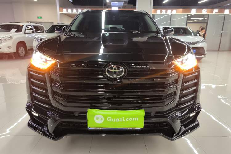 Used Toyota Highlander 2024 2.5L Smart Electric Hybrid Dual-Engine Four-Wheel Drive Prestige Version – 7 Seats