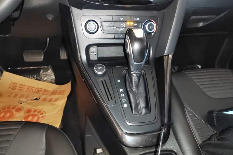 Used Ford Focus 2018 Sedan Classic 1.6L Automatic Trendy SmartDrive Edition