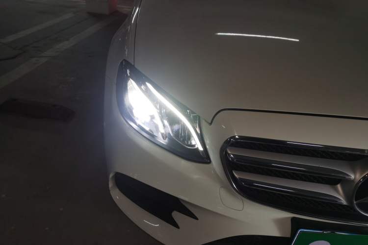 Used Mercedes-Benz E-Class 2016 E 200 L Sport Edition Right Front Headlight