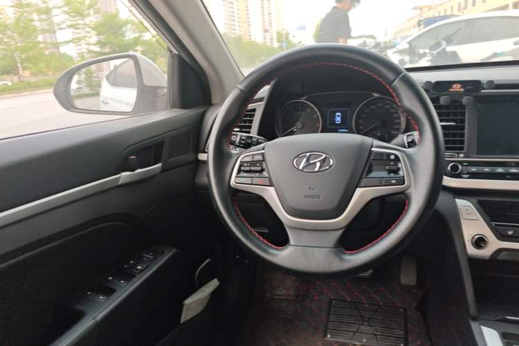 Used Hyundai Elantra (6th Generation / Lingdong) 2016 1.6L Automatic ZhiXuan – Elite Version

