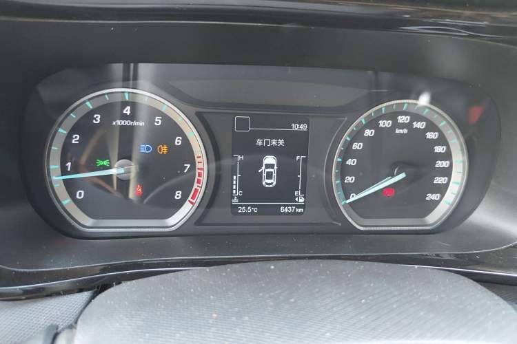 Used CHANGAN OSHAN X5 2021 Revised Version 1.6L Manual Luxury Edition
