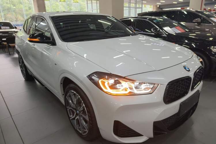 Used BMW X2 2022 xDrive25i Midnight Edition