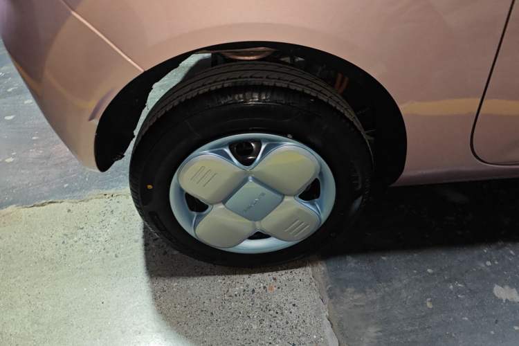 Used Geely Galaxy Panda 2024 Panda Mini 200km Longteng PRO Edition
