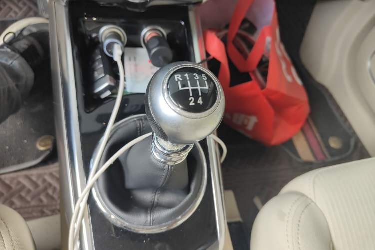 Used Zotye Domy X5 2017 Upgraded Model 1.5T Manual Elite Version
