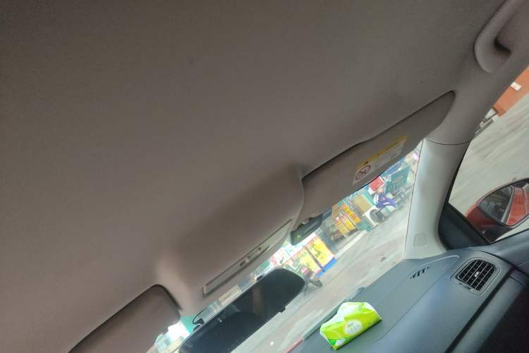 Used Volkswagen Polo 2016 1.4L Manual Fashion Model Headliner