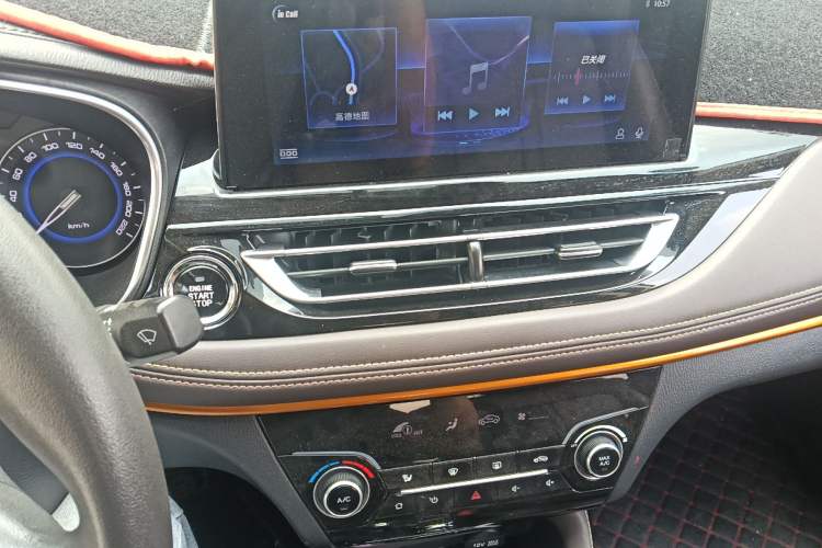 Used CHANGAN Eado DT 2018 1.6L Automatic Smart Enjoyment Model Audio And AC Panel