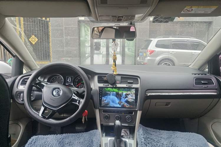 Used Volkswagen Golf 2015 1.4TSI Automatic Comfort Model