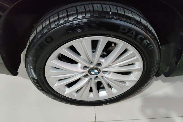 Used BMW X5 2017 xDrive28i
