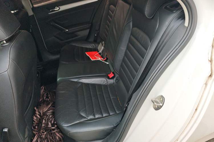 Used Volkswagen Lamando 2018 280TSI DSG Comfort Edition Left Rear Seat