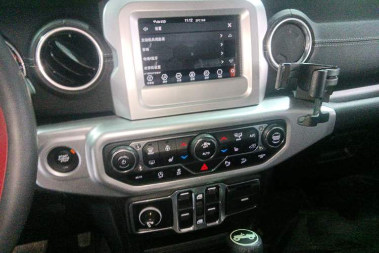 Used Jeep Wrangler 2018 2.0T Sahara Four-Door Edition