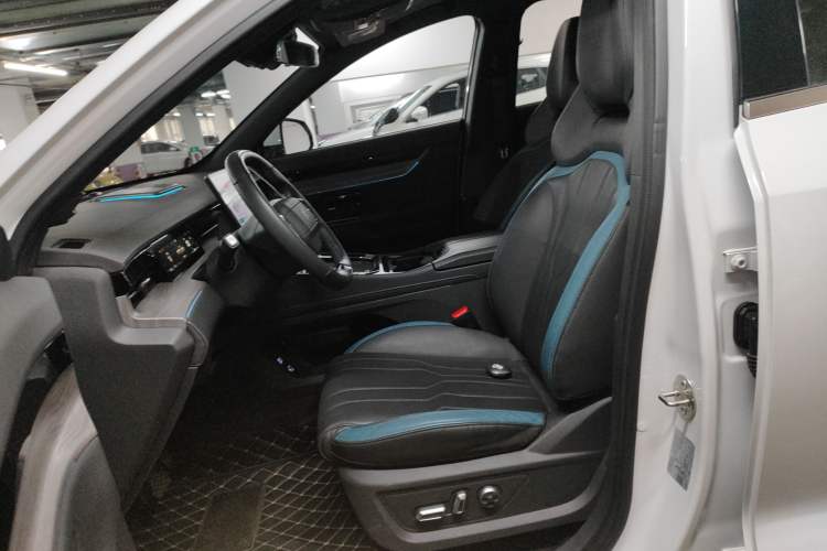 Used JETOUR Shanhai L6 2024 1.5TD DHT ULTRA