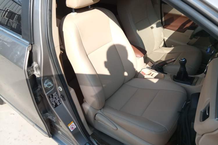 Used Toyota Corolla 2014 1.6L Manual GL Right Front Seat