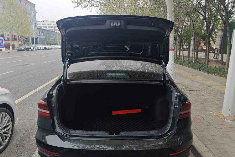 Used Volkswagen Lavida 2021 280TSI DSG Comfort Edition Trunk