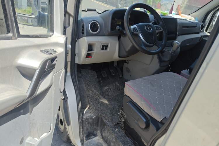 Used JAC Group Sunray 2018 2.7T 5-Series National Emission Standard V Star Express High-Roof
