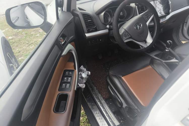 Used JAC Group Refine S3 2014 1.5L Manual Luxury Smart Model
