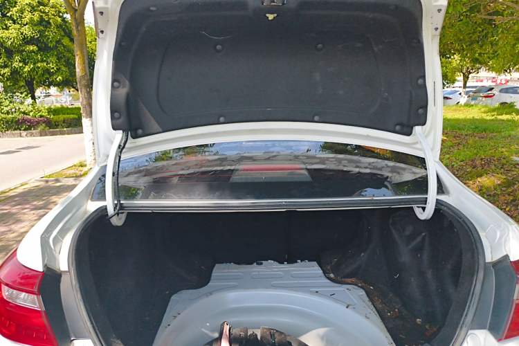 Used Geely Auto Vision 2020 1.5L Manual Value Edition Trunk