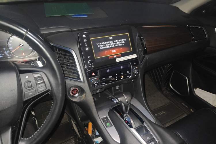 Used Honda Avancier 2017 240TURBO Two-Wheel Drive Premium Edition