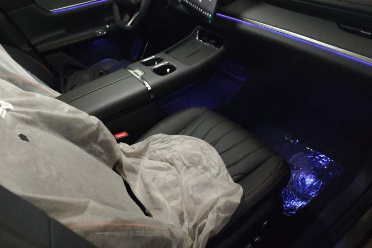 Used CHANGAN NEVO Q07 2025 215 Prestige Edition
