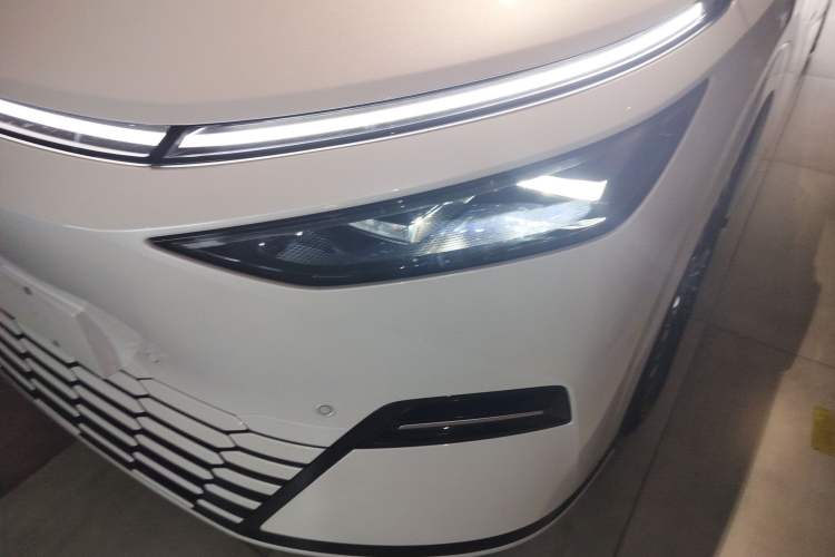 Used XPeng X9 2025 650 Long-Range Max