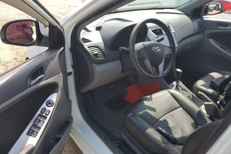 Used Hyundai Verna (older generation) 2016 1.4L Automatic Smart GLS