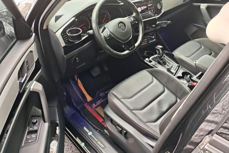 Used Volkswagen Tayron 2020 280TSI Two-Wheel Drive Luxury Connect Edition
