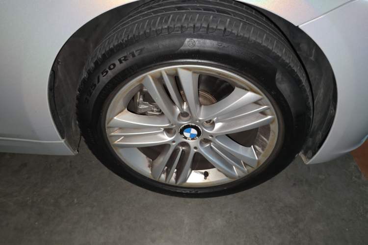 Used BMW 3 Series 2016 320Li Ambition Model Right Front Wheel Hub