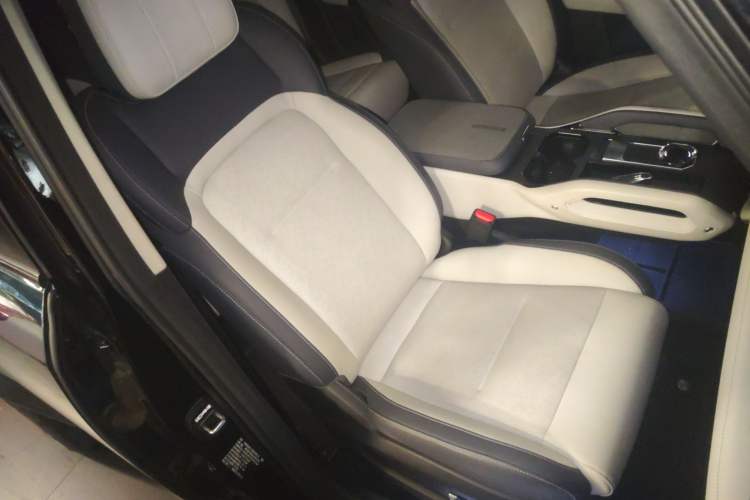 Used iCAR 03 2024 501km Four-wheel Drive Long-Range Advanced Version
