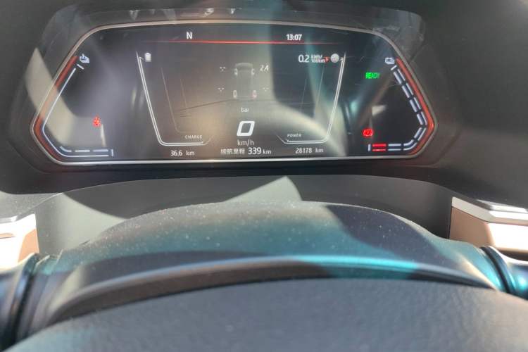 Used SOL E20X 2020 Extraordinary Edition Odometer Close Up