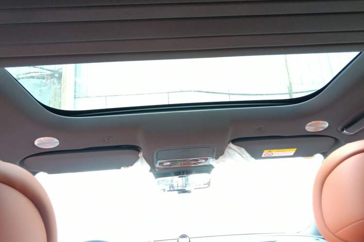 Used Hima AITO M9 2025 Extended-Range Ultra Version 52 kWh 6-Seater Headliner