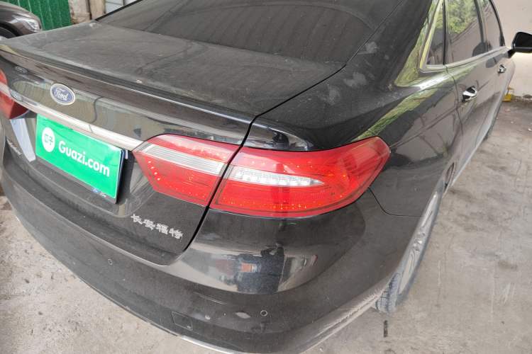 Used Ford Taurus 2017 Facelifted EcoBoost 245 Luxury Version
