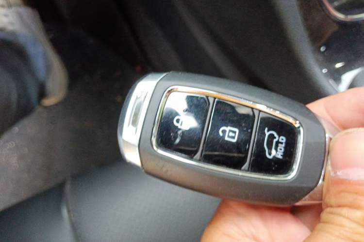 Used Hyundai Santa Fe 2019 380 TGDi DLX Automatic 2WD Prestige Edition China V Emission Standard Vehicle Key