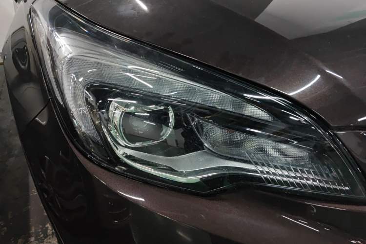 Used Buick Envision 2019 28T Four-Wheel Drive Luxury Version China V Standard Right Front Headlight