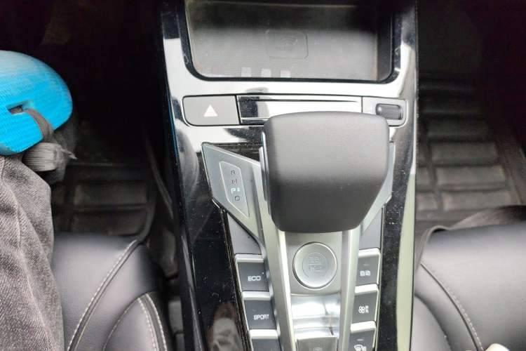 Used BYD Yuan New Energy 2019 EV535 Smart Connect Trendsetting Model
