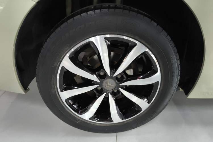 Used Citroen C4 Sega 2016 1.2THP Automatic Luxury Model Exterior 5