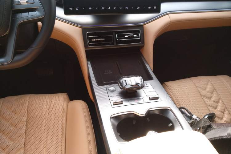 Used BYD Song L DM-i 2025 Intelligent Driving Version 160 km Beyond-Range Type