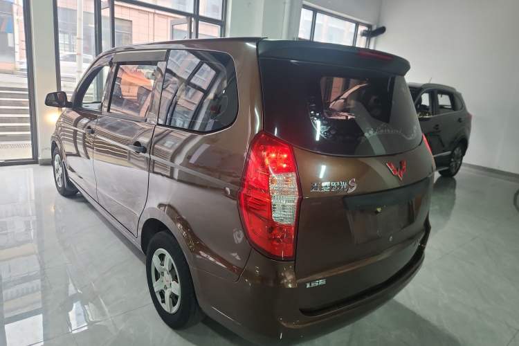 Used Wuling Hongguang 2015 1.5L S Base Model China IV
