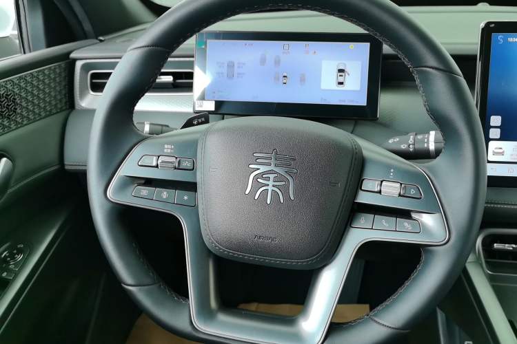 Used BYD Qin PLUS 2025 DM-i Smart Drive 120KM Superior Model