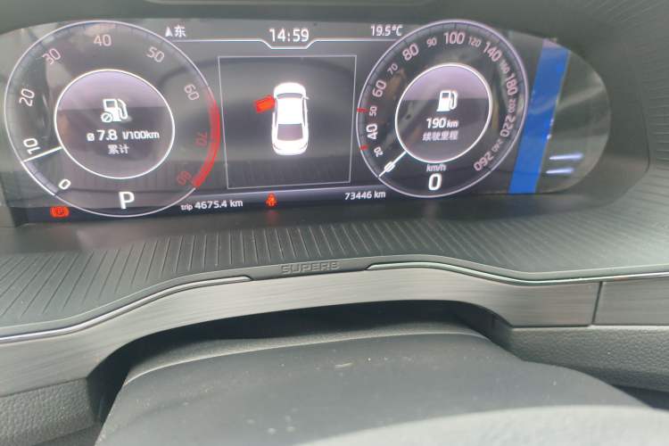 Used Skoda Superb 2019 TSI330 DSG Comfort Edition Odometer Close Up