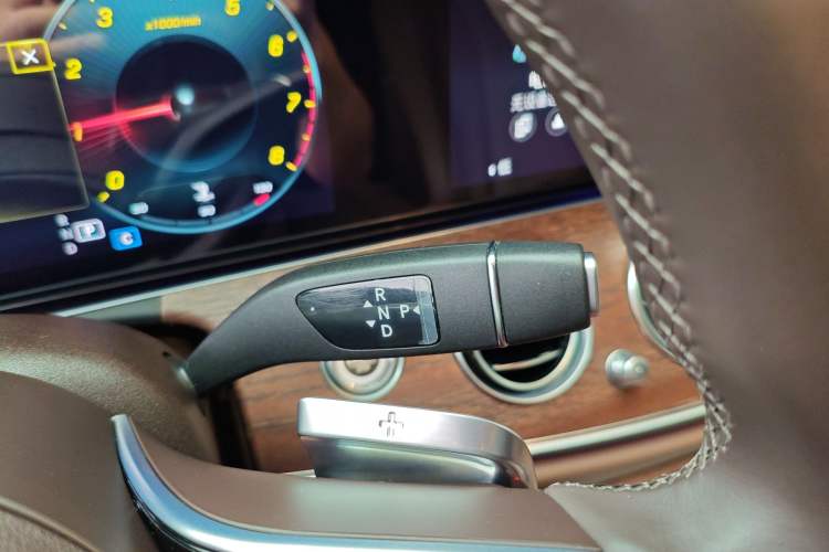 Used Mercedes-Benz E-Class 2022 Revised Version E 300 L Luxury Edition Gear Lever