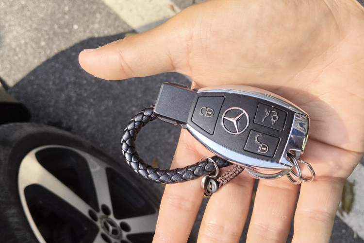 Used Mercedes-Benz GLC 2018 GLC 260 4MATIC Luxury Model
