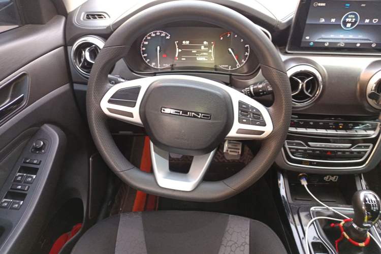 Used BAIC Beijing X5 2020 1.5T Manual Advance Edition China VI
