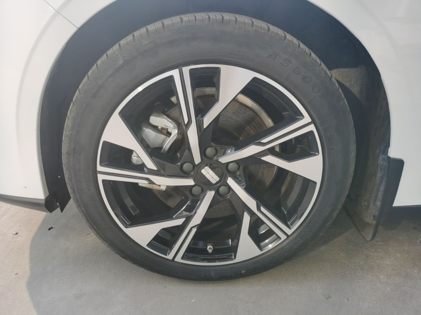 Geely Galaxy L6 2023 125km Starship — снимка 10