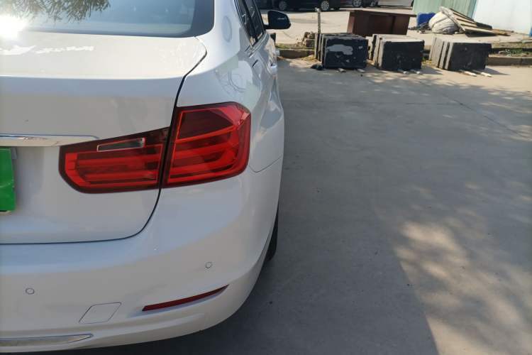 Used BMW 3 Series 2015 316Li Fashion Model
