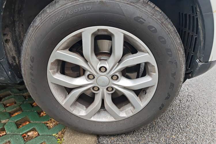 Used Land Rover Discovery 2017 3.0 SC V6 SE