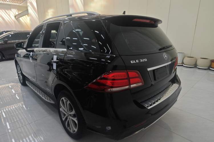 Used Mercedes-Benz GLE 2018 GLE 320 4MATIC Dynamic Edition Collector's Edition
